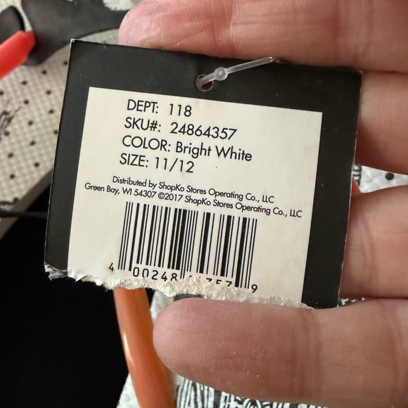 A&I Flip Flops - Picture 3 of 5